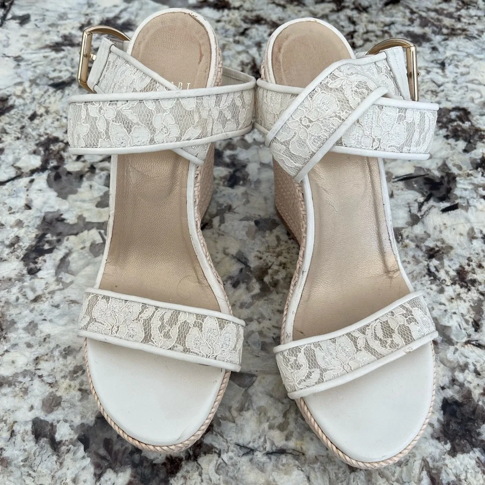 Stuart weitzman ivory lace wedges with gold hardware - Picture 1 of 12